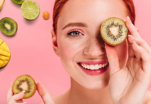 Как сделать фруктовую маску-скраб для лица